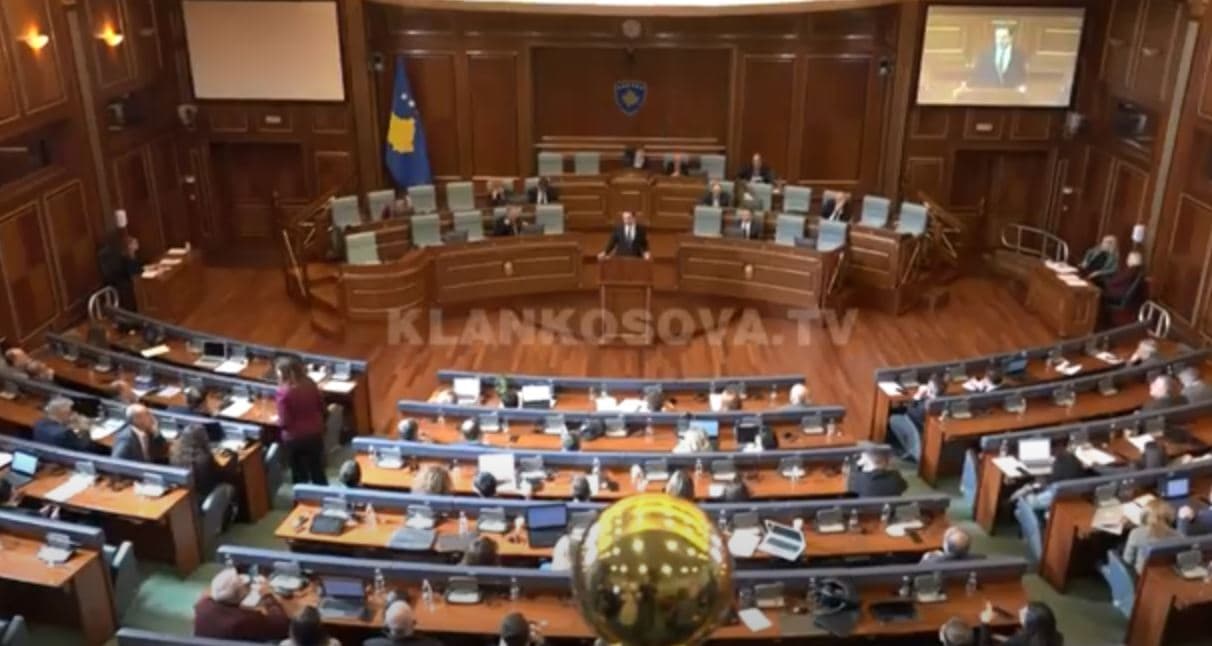 Kuvendi me pika të papërfunduara që nga dhjetori, shkak mospajtimet politike (VIDEO)
