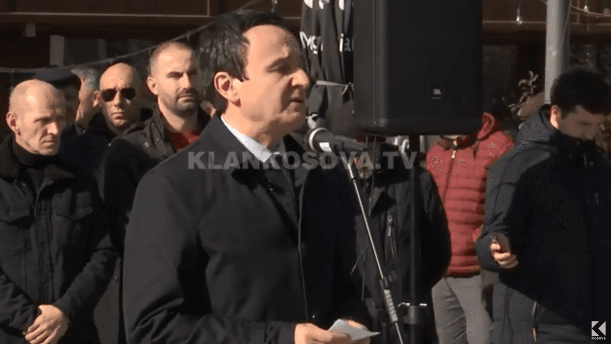 Vetëvendosje kujton Mon Balajn dhe Arben Xheladinin, Albin Kurti: Me të drejtë kundërshtuam Pakon e Ahtisaarit (VIDEO)