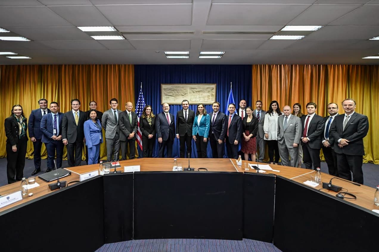 Kurti mirëpret një delegacion të lartë të zyrtarëve dhe bizneseve të ndryshme amerikane