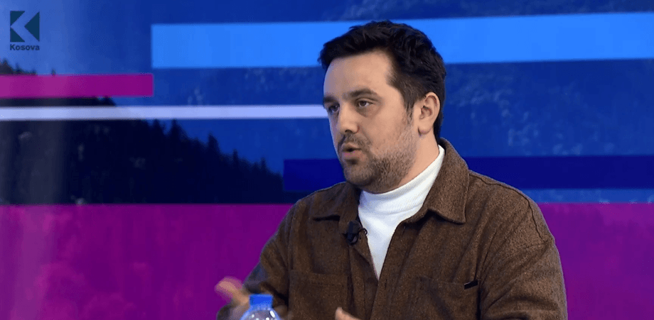 "Dhoma e ditës", shfaqja premier nga regjisori Butrint Pasha në Teatrin "Dodona" më 29 mars (VIDEO)