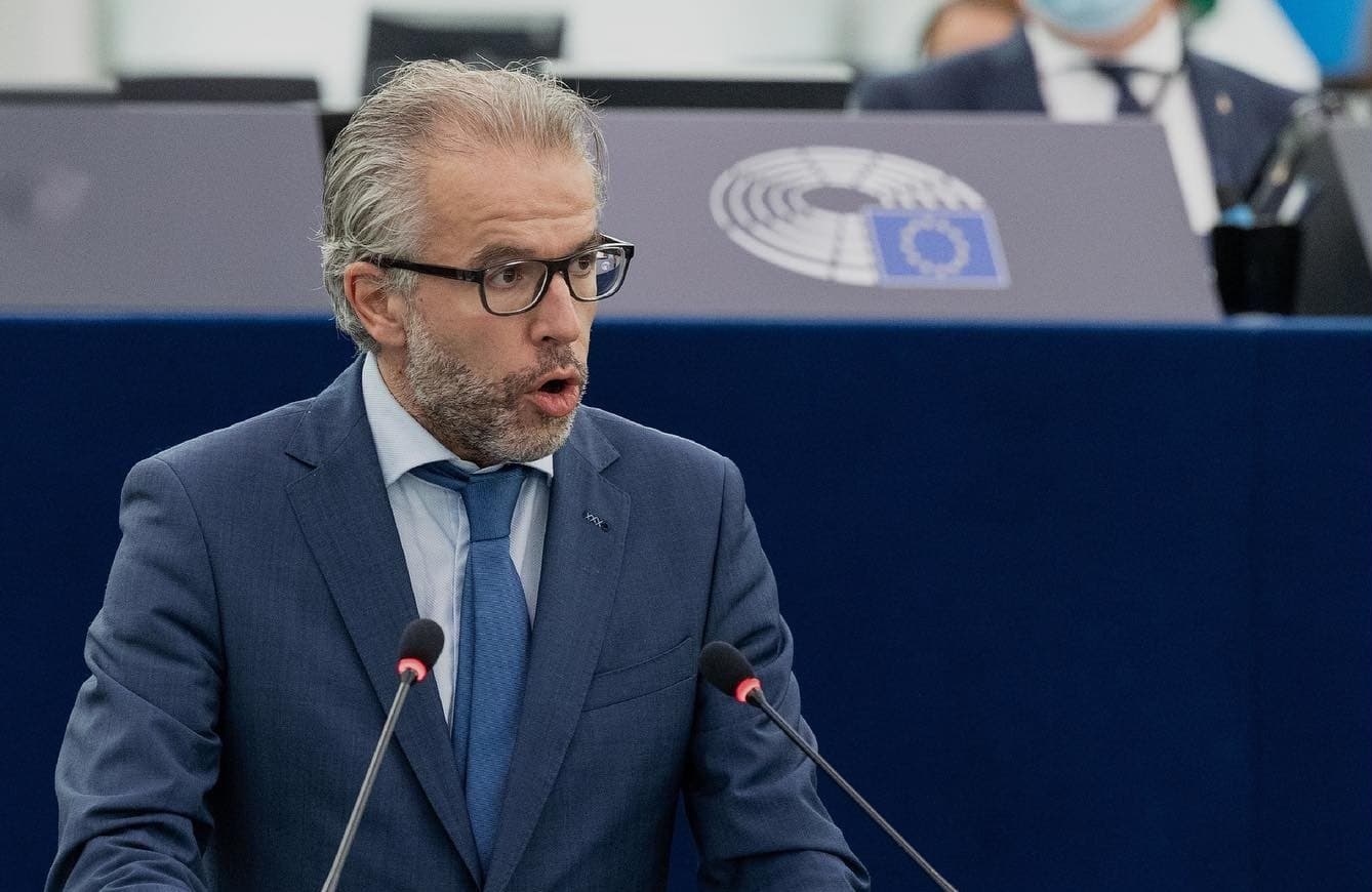 INTERVISTË l Reuten: BE-ja ia vonoi shumë vizat Kosovës - radhën e ka statusi i kandidatit