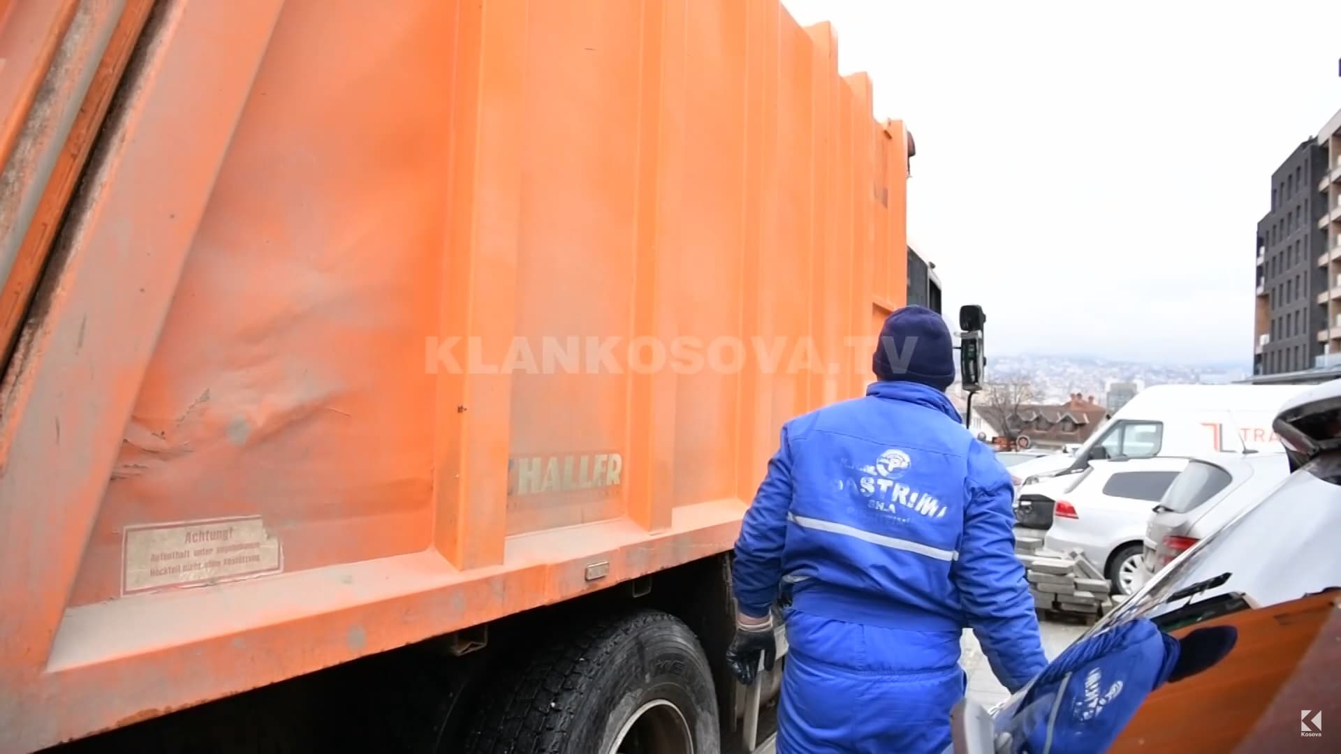 “Pastrimi” me pagat më të ulëta nga ndërmarrjet publike të kryeqytetit (VIDEO)