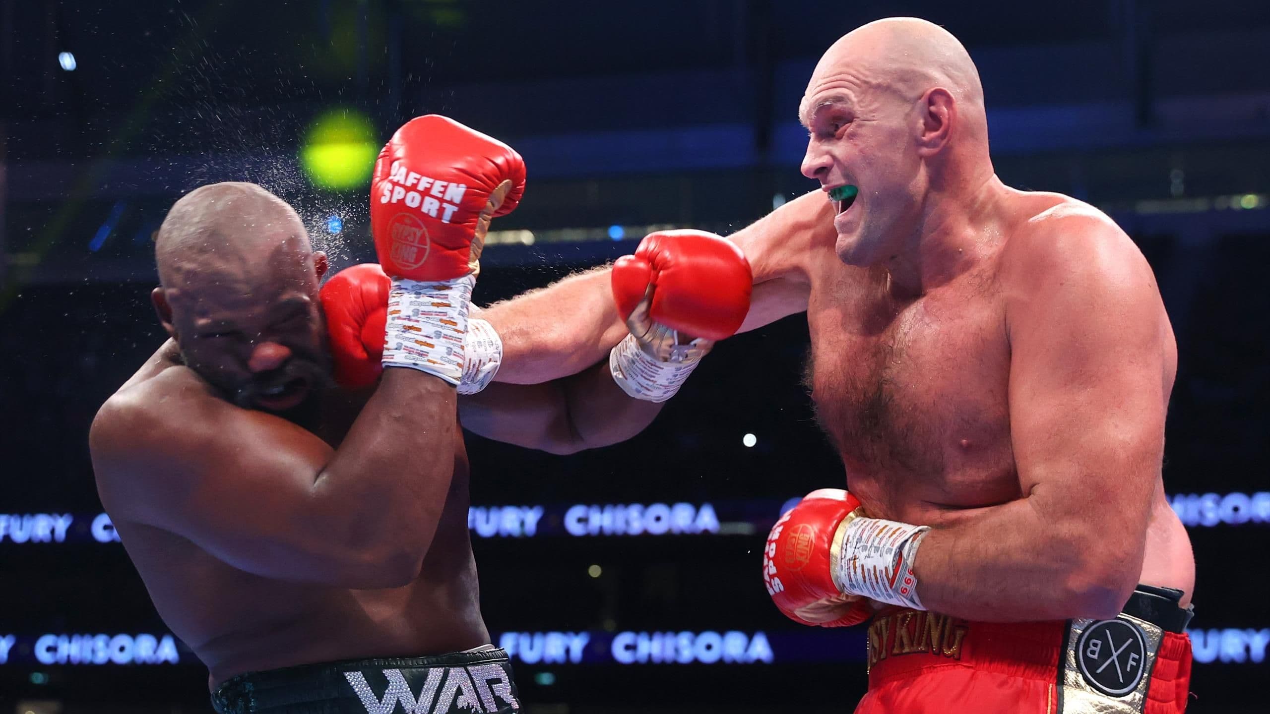 Tyson Fury paralajmëron një ndeshje të zjarrtë boksi (VIDEO)