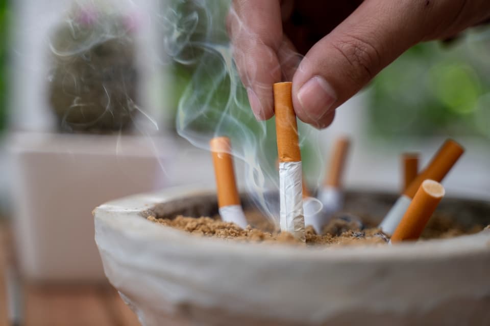 Studim: Duhanpirësit shpenzojnë mbi 2 mijë euro në vit për cigare dhe mbi 130 mijë gjatë gjithë jetës