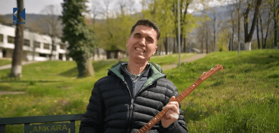 "Në fakt, unë nuk jam Micheal Jackson, quhem Elmir Berisha" (VIDEO)