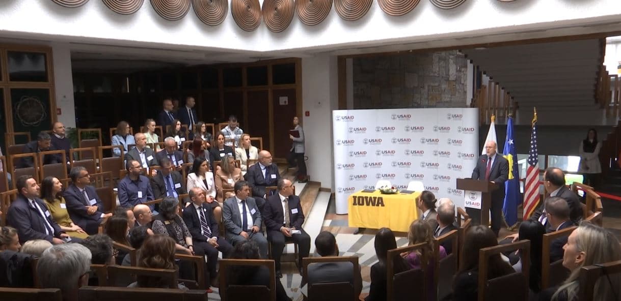 Marrëveshja arsimore, Iowa mëson universitetet kosovare (VIDEO)