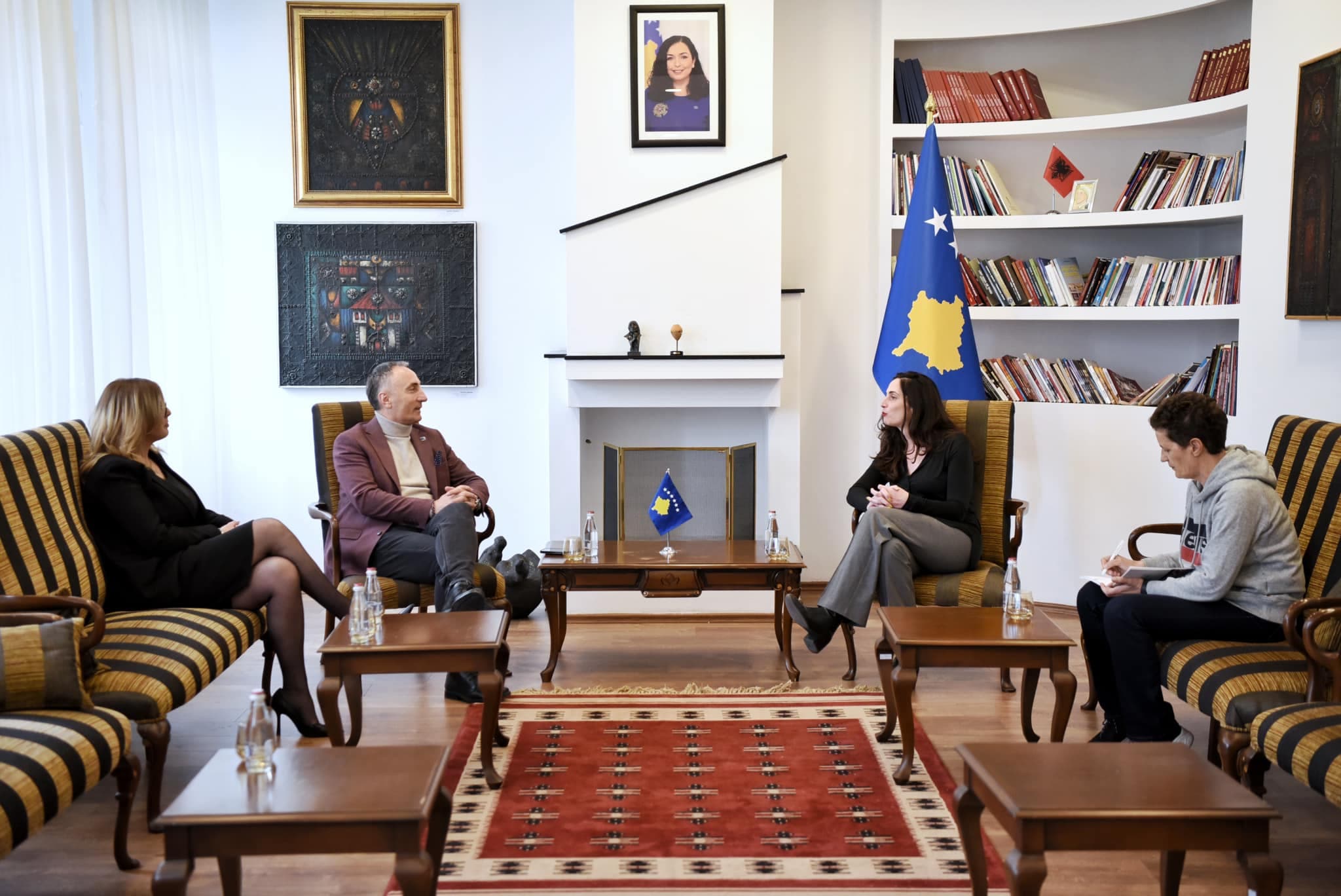 MKRS-ja: Afro një milion euro për KOK-un dhe KPOK-un