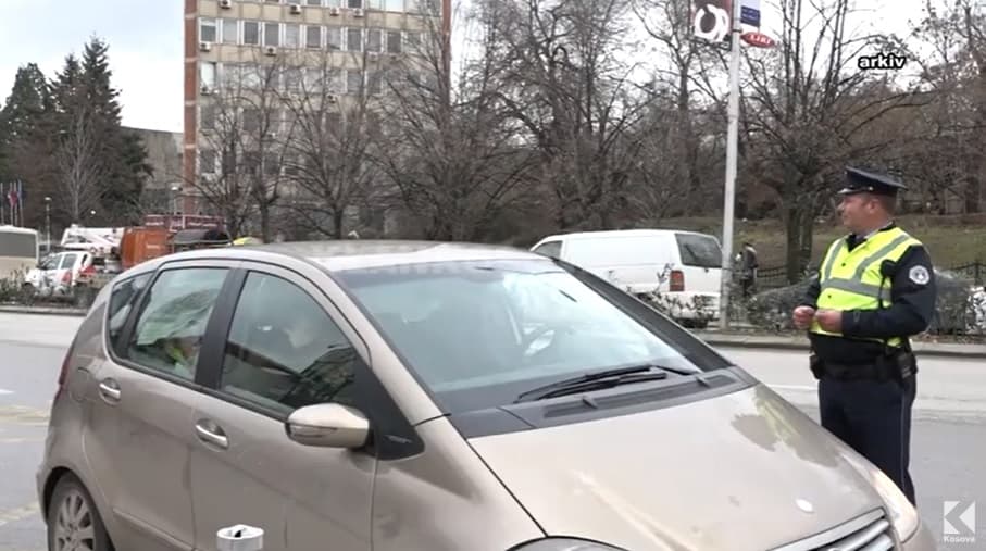 Ligji i ri për trafikun rrugor, policëve do t'u vendosen kamera në trup (VIDEO)