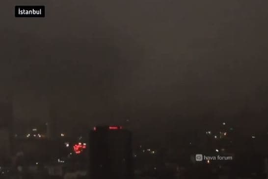 Stambolli errësohet në pikë të ditës (VIDEO)