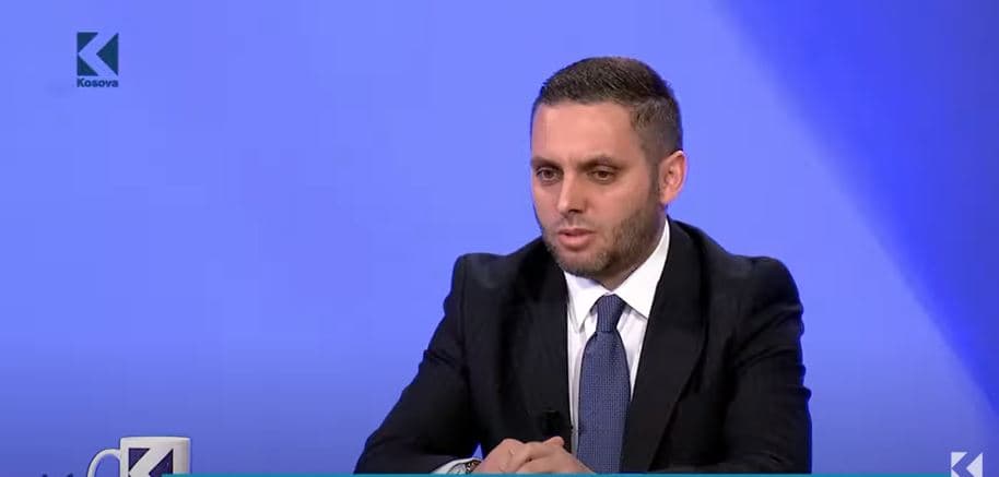 Teologu Klinaku: Sulmin ndaj Sylës duhet ta dënojmë të gjithë, motivet ende nuk dihen (VIDEO)