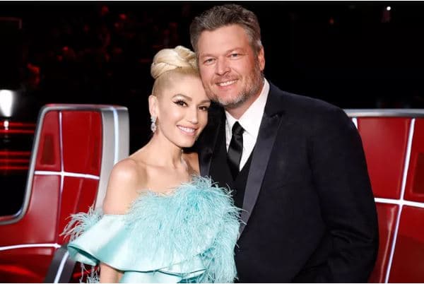 Blake Shelton i lumtur që gruaja do t'i rikthehet jurisë së "The Voice of America"