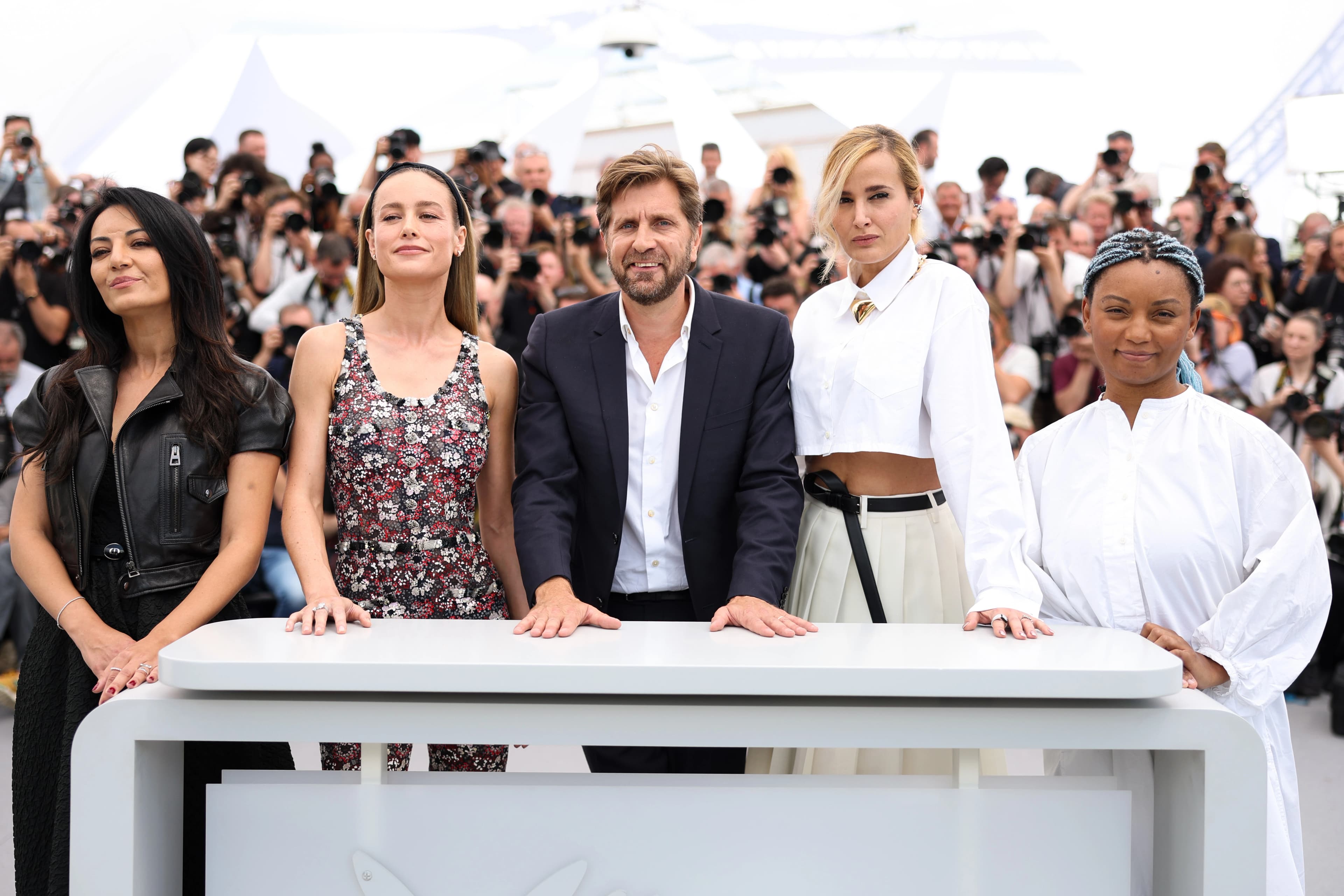 Brie Larson pyetet se a do ta shikojë filmin e Johnny Deppit në Kanë