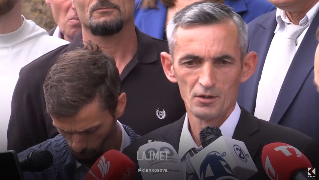 “Presidenti” i Zveçanit, Peci betohet në Boletinin e Isait (VIDEO)