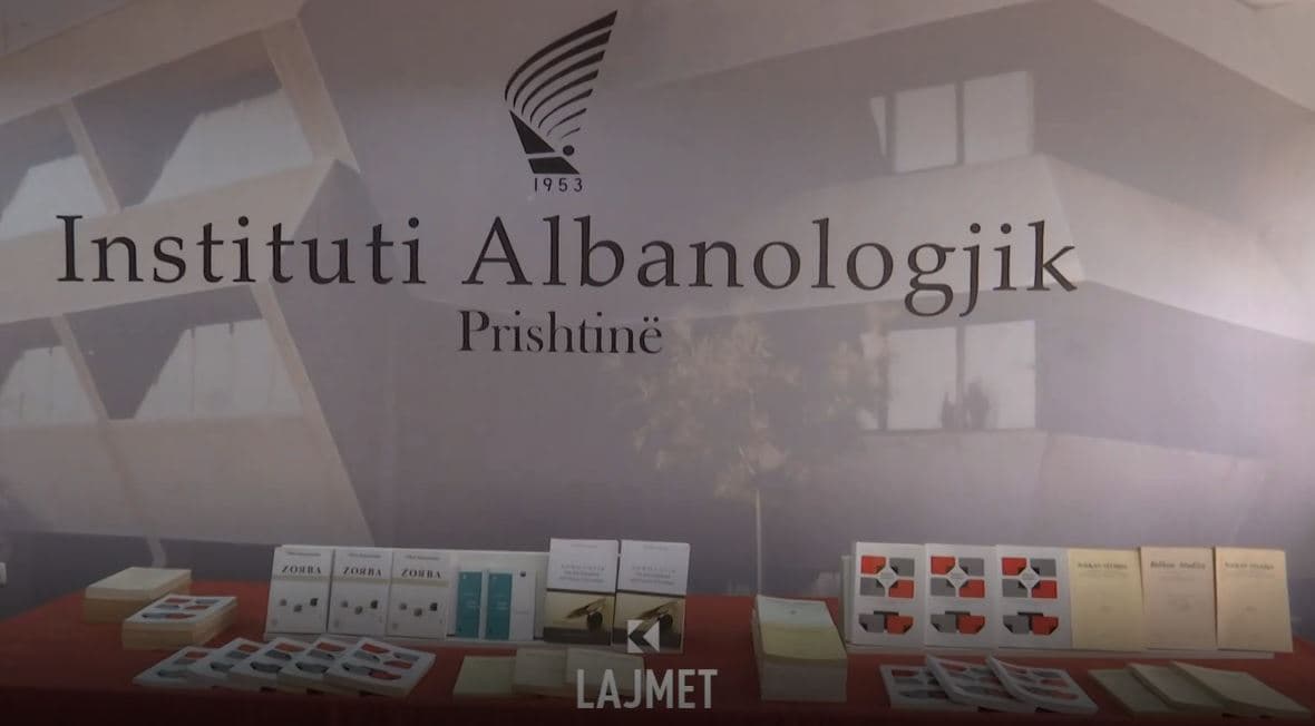 Promovohet në Prishtinë libri “Zorba” që synon afrimin diplomatik Kosovë-Greqi (VIDEO)