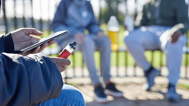 Studim shqetësues: Vape, porta e re drejt drogës!