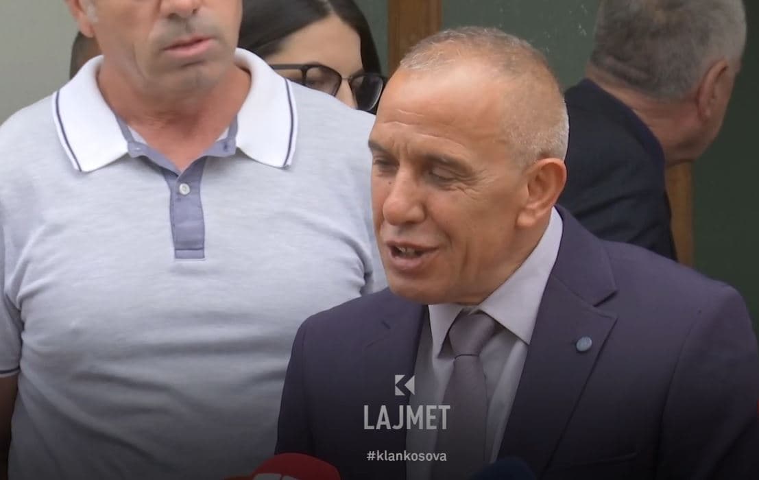 Izmir Zeqiri betohet në Çabër, e krahason veten me Obamën (VIDEO)