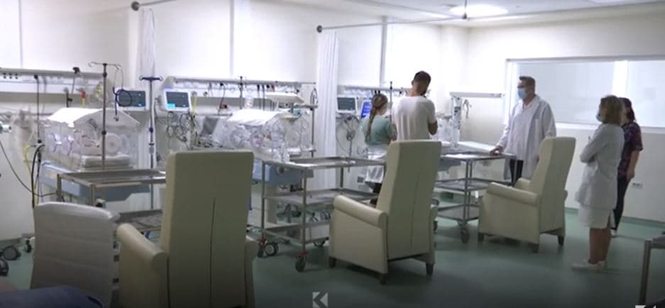 Pediatrit mund të bëhen neonatologë pa specializim të veçantë (VIDEO)