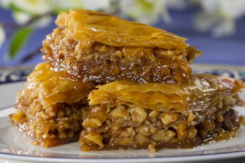 Bakllava i ndihmon burrat që të jenë më të mirë në seks