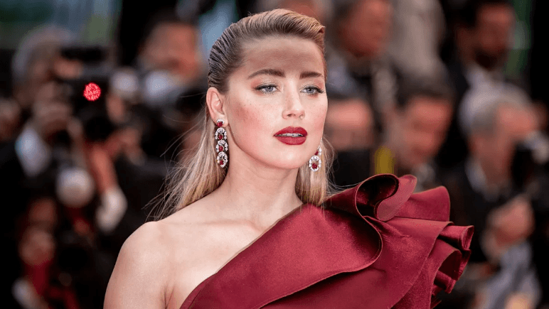 Amber Heard konfirmon se është zhvendosur në Spanjë