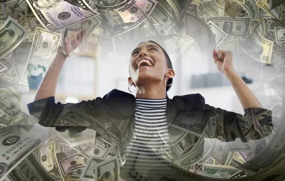 Brenda dy muajsh fiton lotari dy herë nga 1 milion dollarë