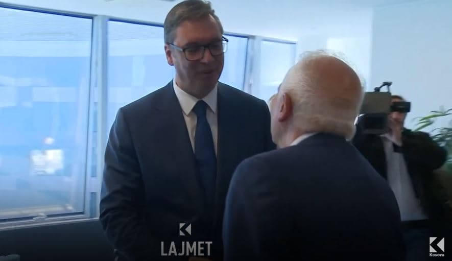 Vuçiqi e Daçiqi presin darkë pelim në Greqi (VIDEO)