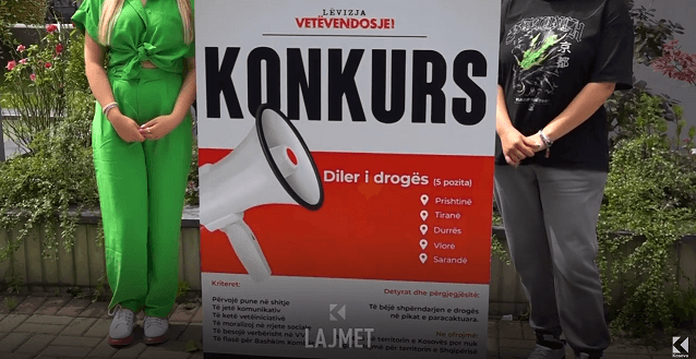Ironizimi politik, PDK-ja “zbulon” konkursin e VV-së për 5 dilerë (VIDEO)