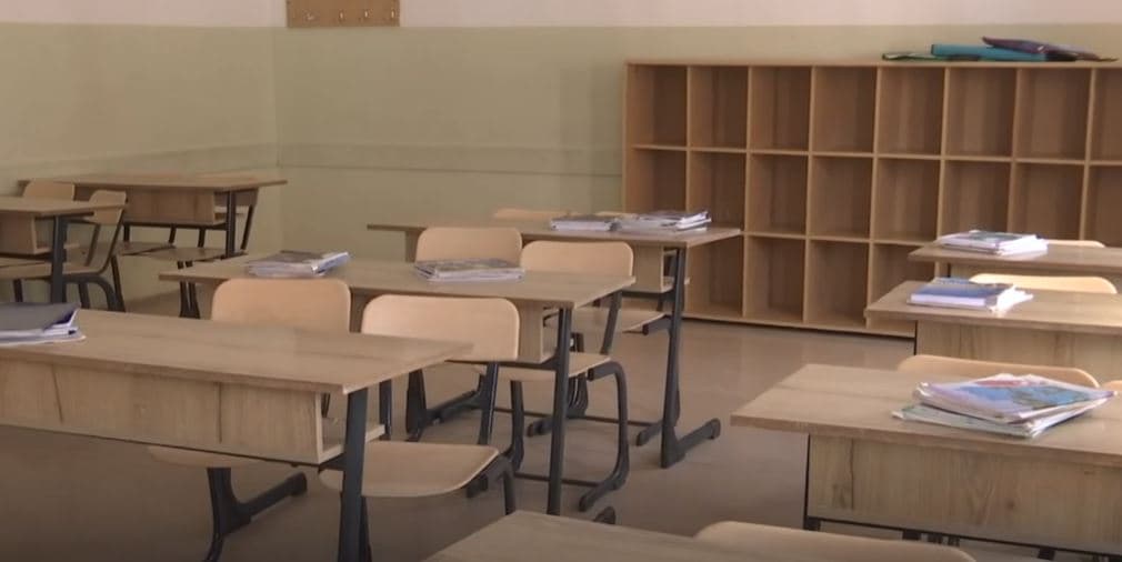 1 shtatori mund të nisë pa libra (VIDEO)