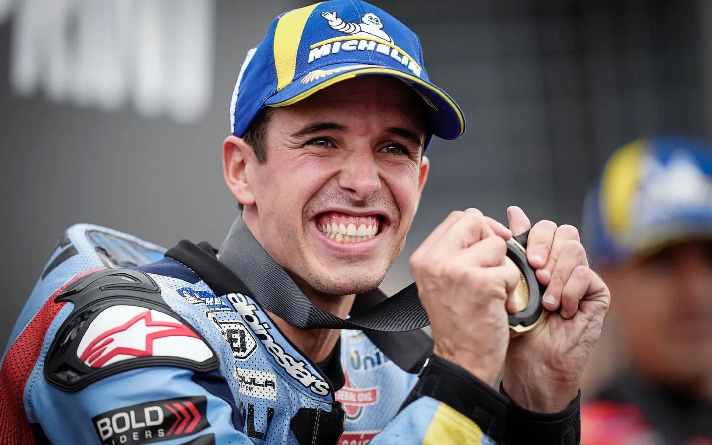 Alex Marquez e fiton garën Sprint në Silverstone