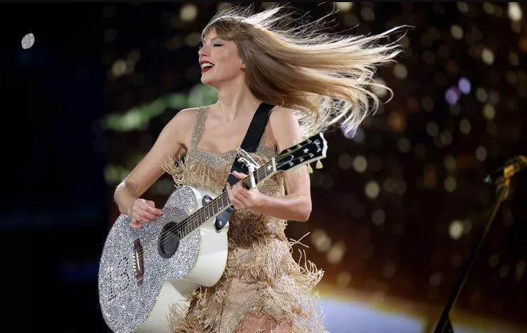 Taylor Swift e zgjat periudhën e turit të koncerteve "Eras"