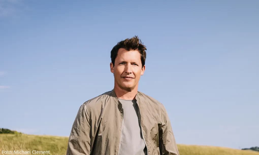 James Blunt: Herën e parë që më barti turma në koncert, rashë për toke