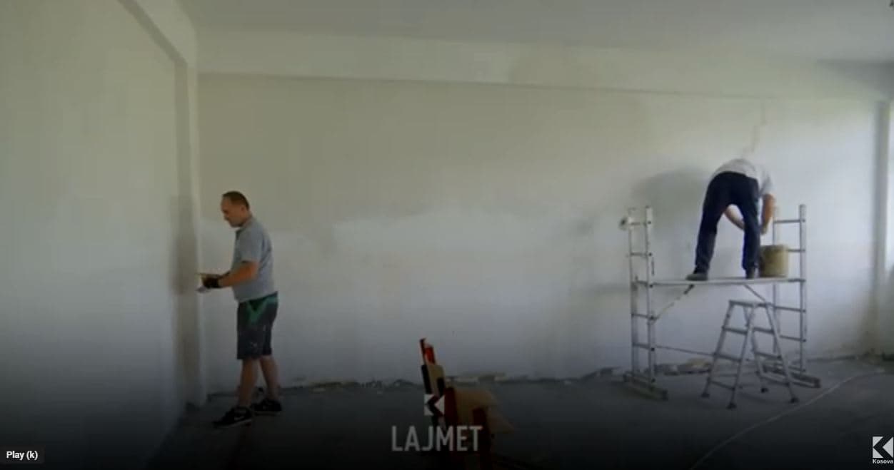 Komuna e Prishtinës me expres mjeshtër për shkolla (VIDEO)
