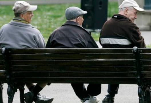 Pensionistët pa 15 vjet stazh ftohen të regjistrohen për pension të pjesshëm kontributiv