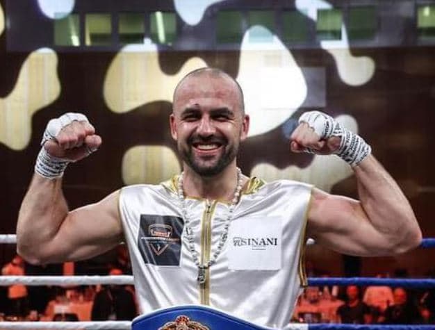 Shefat Isufi shpallet kampion në WBA Continental