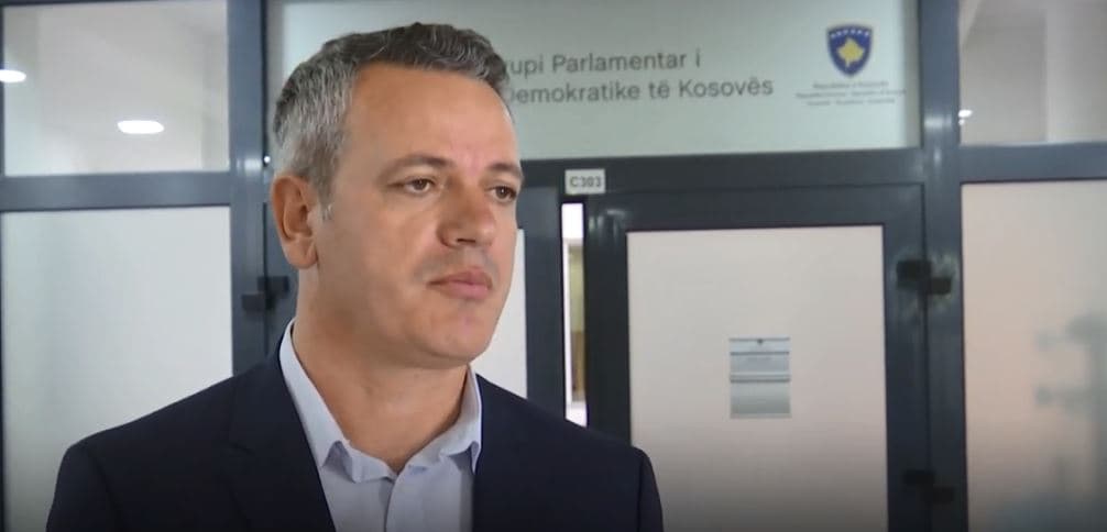 Hetimi parlamentar: LDK-ja e “bombardon” qeverinë për miell e vaj (VIDEO)