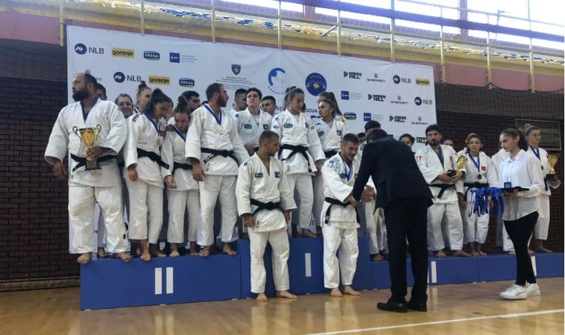 Kosova rrëmben medaljen e artë ekipore në Ballkanikun e Xhudos