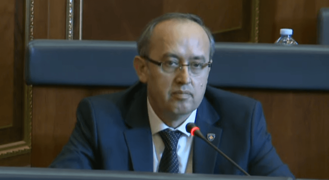 Hoti: Mosemërimi i një anëtari të Trustit shkelje që s’duhet të kalojë pa përgjegjësi
