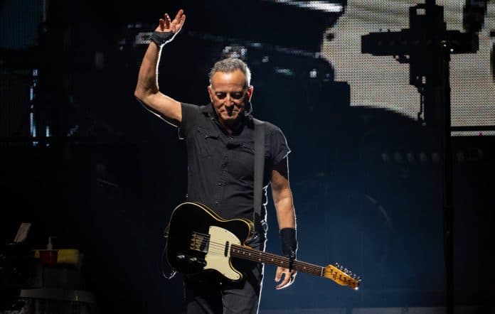 Bruce Springsteen tregon për betejën me ulcerën