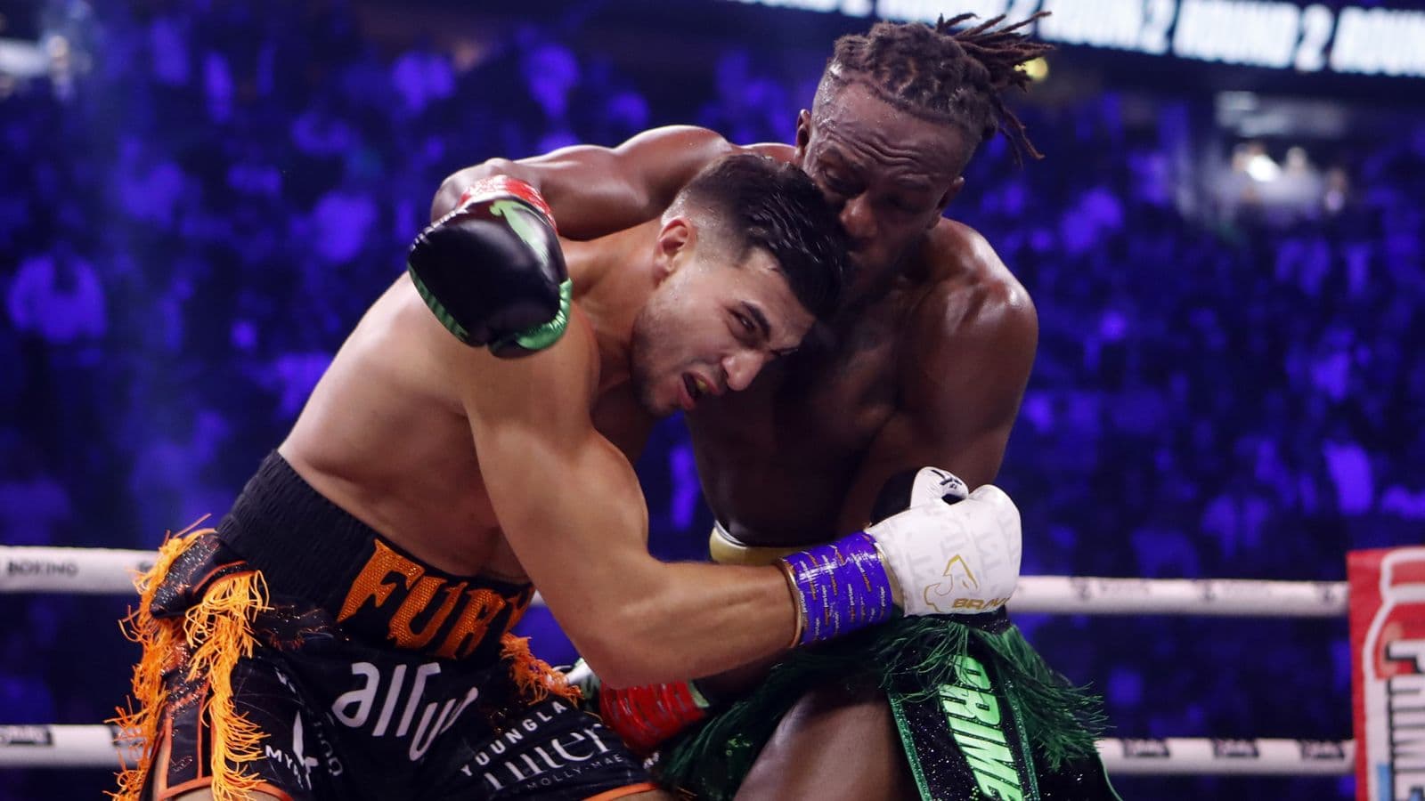 Tommy Fury e mposht yllin e rrjeteve sociale, KSI (VIDEO)