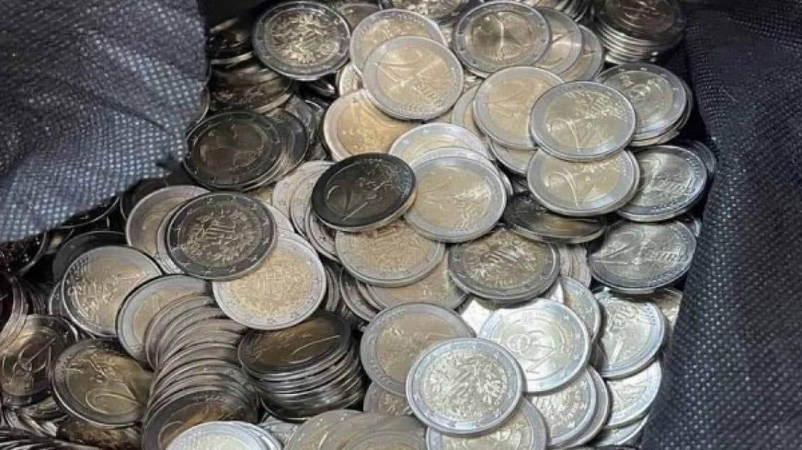 Mblidhen disa institucione, kërkojnë shmangien e përdorimit të parave të gatshme, në veçanti 2 euroshen
