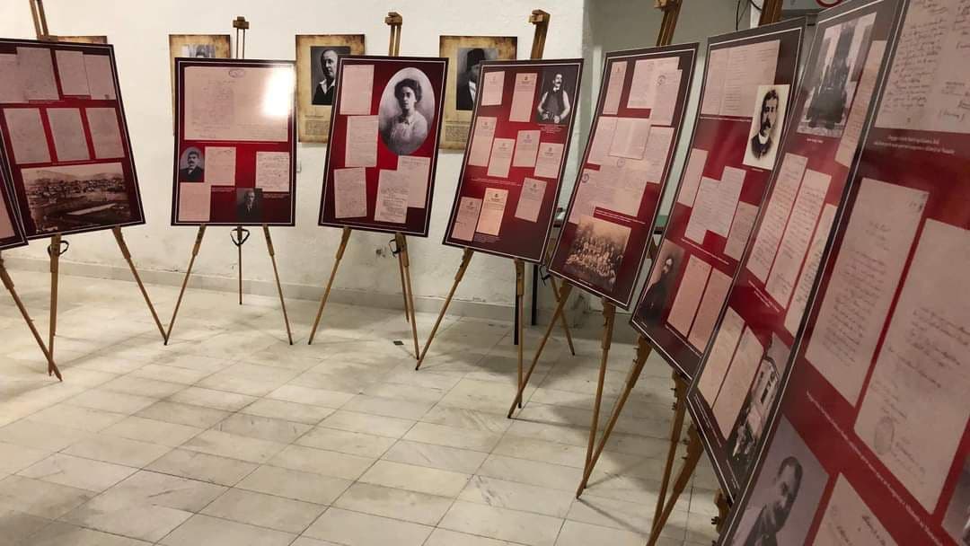 “Një komb, një Abc", hapet ekspozita për nder të Kongresit të Manastirit