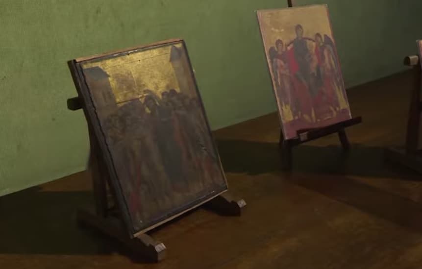 Kryevepra e gjetur e varur në kuzhinën e një gruaje franceze niset drejt Luvrit (VIDEO)