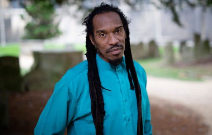 Vdes poeti dhe aktivisti britanik Benjamin Zephaniah