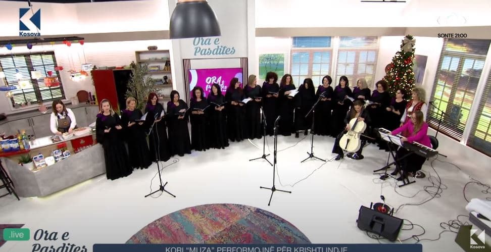 Kori “Muza” performojnë për Krishtlindje tek Ora e Pasdites (VIDEO)