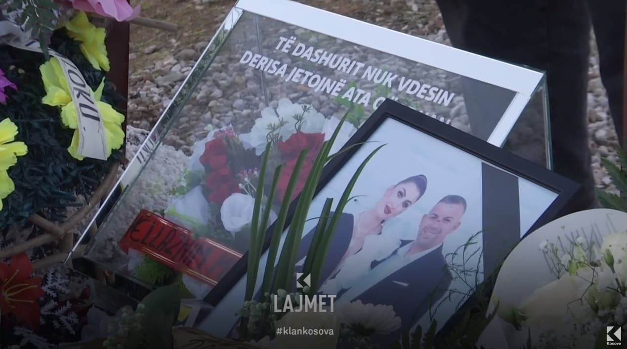 Tragjedia në Junik: Varroset çifti që humbi jetën në stan (VIDEO)