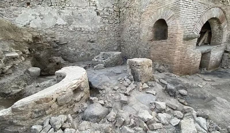 Arkeologët e Pompeit zbulojnë një burg shqetësues buke ku shfrytëzoheshin skllevërit