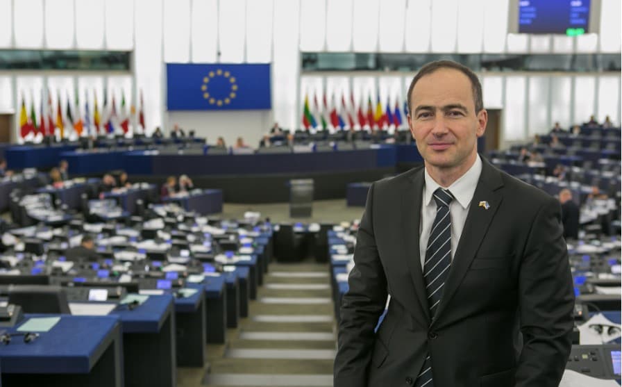 INTERVISTË| Eurodeputeti Kovatchev: Asociacioni nuk duhet të jetë Republika Sërpska