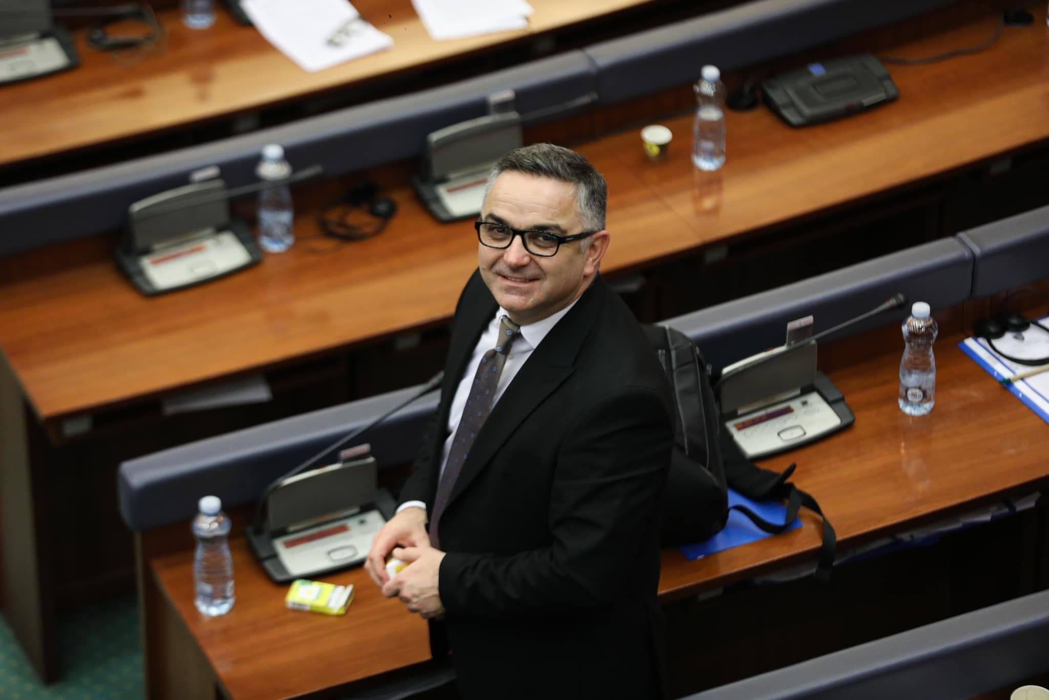 Kushtetuesja rrëzon pjesërisht Ligjin e Pagave, Tahiri (AAK): Ku je nisë, o kryeministër