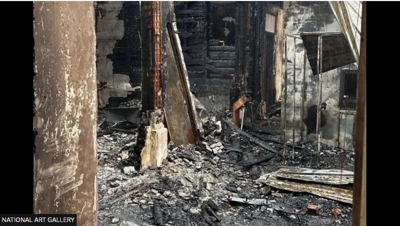 Zjarri shkatërron pothuajse të gjithë koleksionin e artit të Abkhazisë prej 4,000 veprash