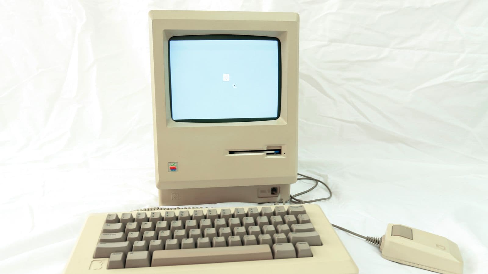 Macintosh-i i parë i Apple mbush 40 vjet
