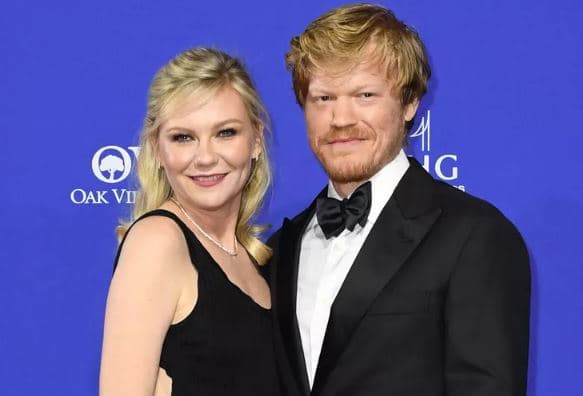 Kirsten Dunst dhe Jesse Plemons kombinohen në veshje për një takim në tapetin e kuq